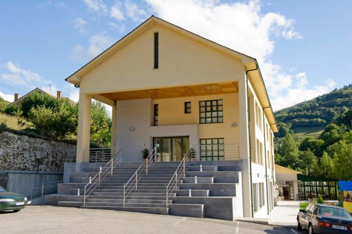 Hotel Restaurante La Casilla Cangas del Narcea Kültér fotó